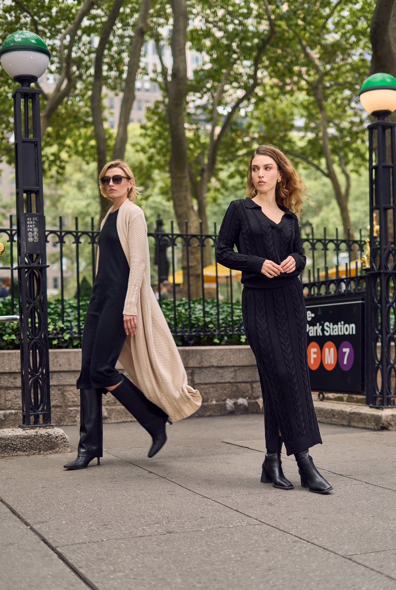 BALTHAZAR BLACK SKIRT AND SWEATER SET